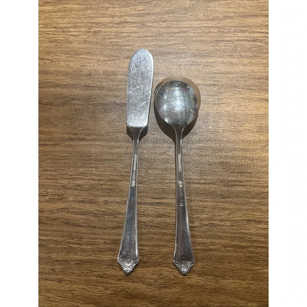 Rogers Bro STARLITE Pattern Reinforced Plate IS Flatware 1950's - 64 Pcs.